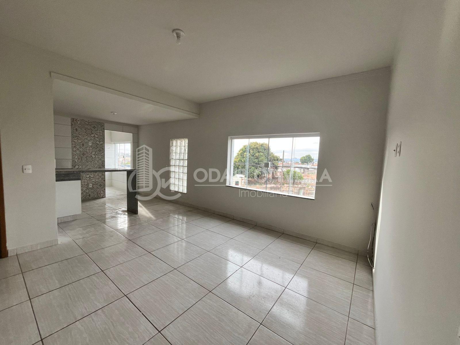 Apartamento para locao com dois quartos sendo uma sute, Jardim Italia, PASSOS - MG