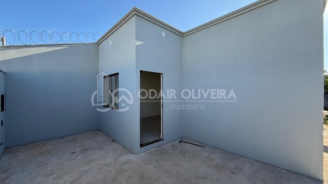Casa espaosa, com dois quartos  venda, FLAMBOYANT, PASSOS - MG