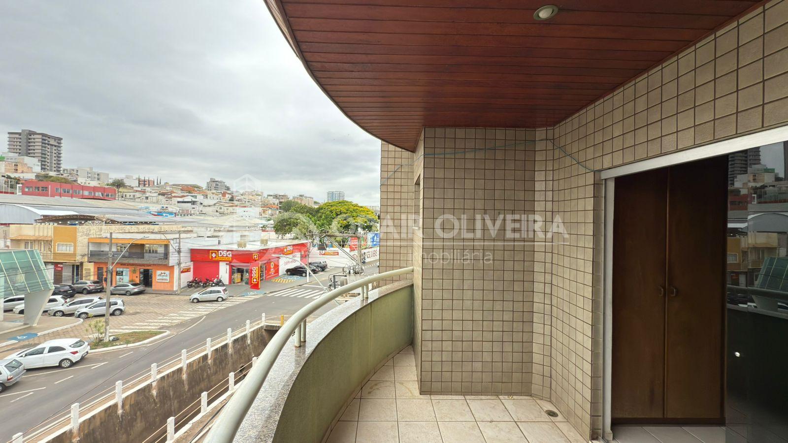 Apartamento com trs dormitrios sendo 1 sute para locao, CENTRO, PASSOS - MG