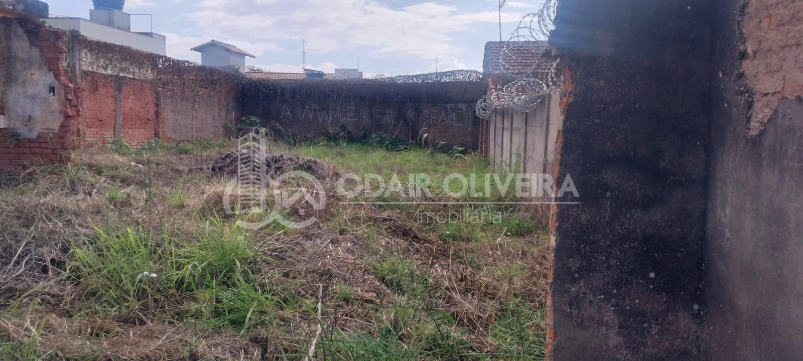 TERRENO PRXIMO AO SANTUARIO DA PENHA EM AVENIDA COMERCIAL