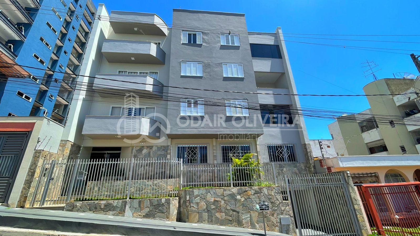 Apartamento com trs quartos sendo 1 sute disponvel para locao, CENTRO, PASSOS - MG