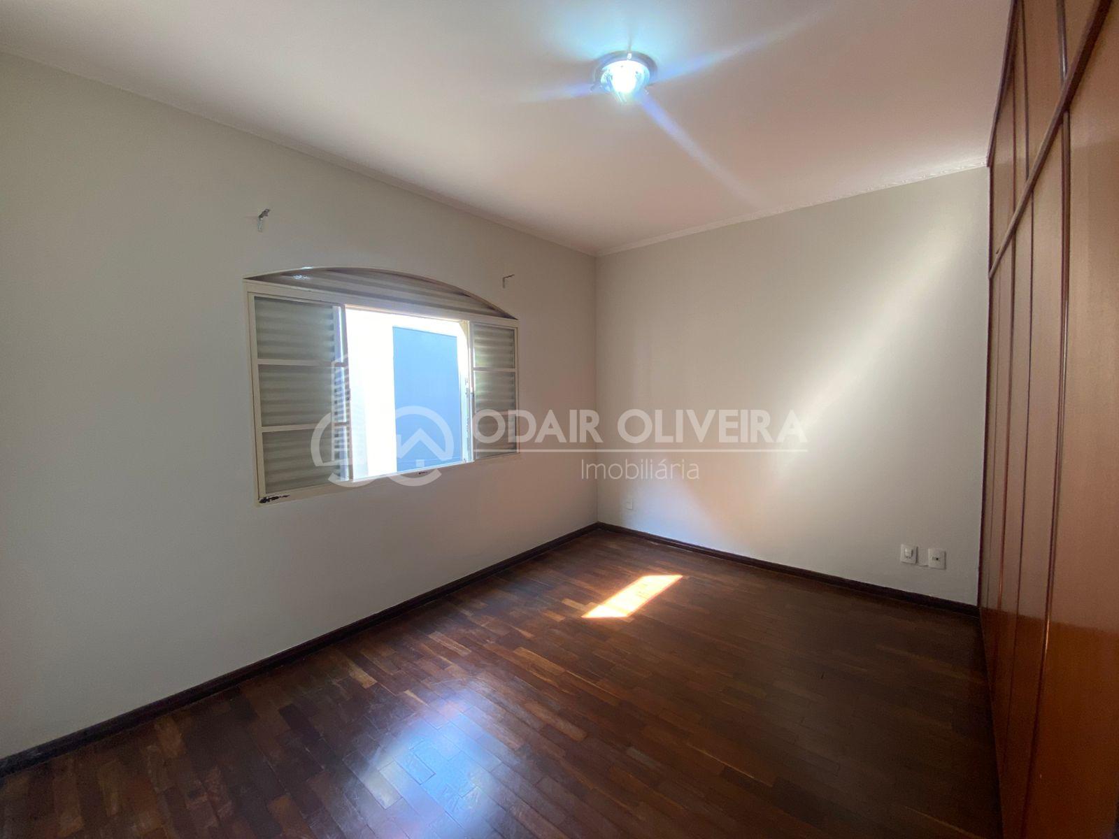 Odair Oliveira Negócios Imobiliários em Passos MG