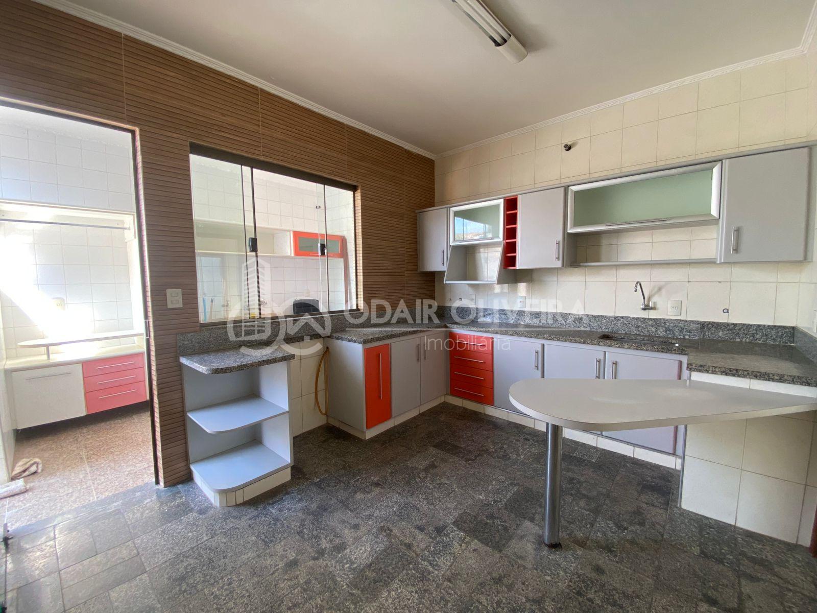 Odair Oliveira Negócios Imobiliários em Passos MG