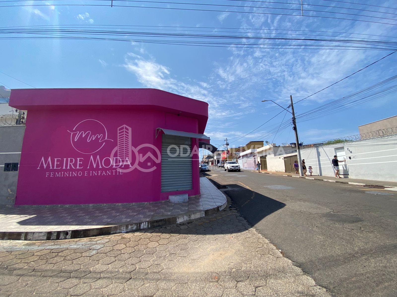 Oportunidade  Ponto comercial para locao no bairro SANTA LUZIA, PASSOS - MG