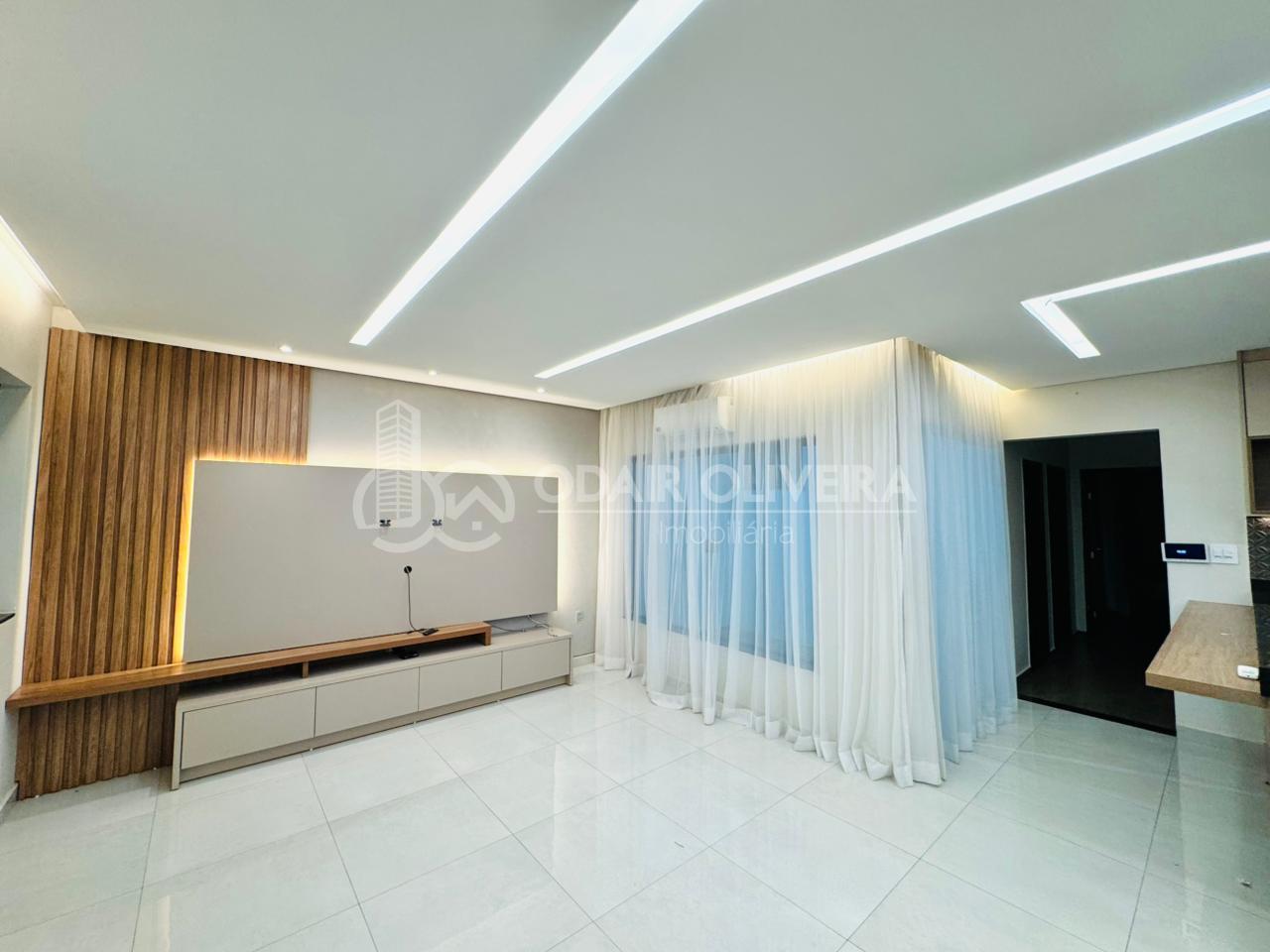 OPORTUNIDADE OTIMA CASA DISPON�VEL NO PARQUE DAS AROEIRAS