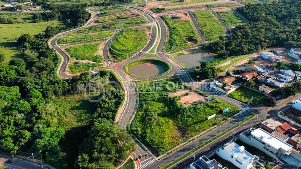 TERRNEO NO BAIRRO JARDIM DOS LAGOS EM PASSOS PR�XIMO A UEMG