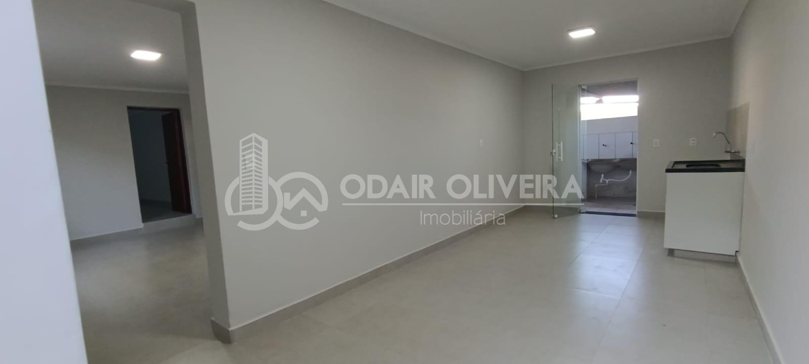 Casa com tr�s dormit�rios sendo 1 deles su�te para loca��o, Jardim Colegio de Passos, PASSOS - MG