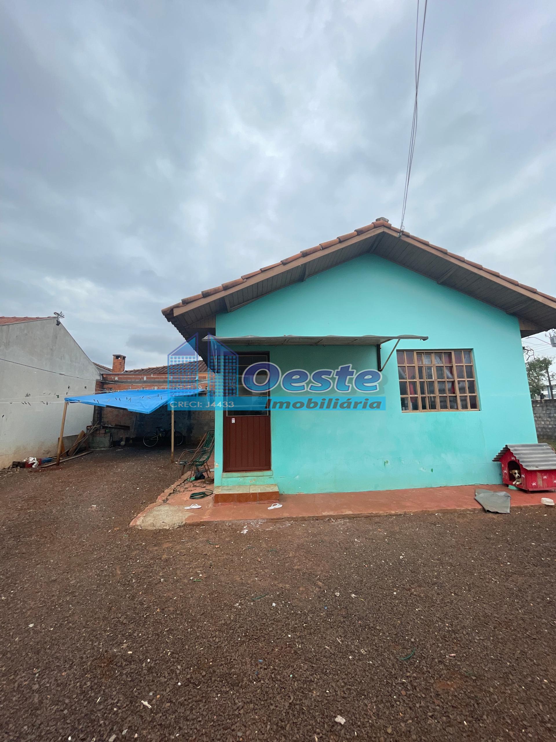 TERRENO COM CASA A VENDA COM BOA LOCALIZAÇÃO
