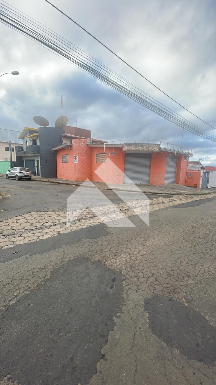 CASA COM PONTO COMERCIAL À VENDA BAIRRO JARDIM EUROPA, SÃO SEB...