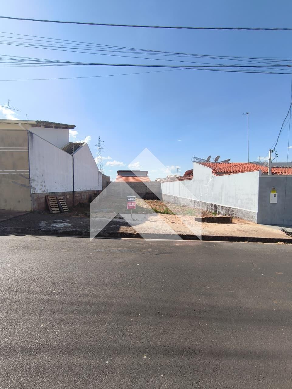 LOTE À VENDA BAIRRO JARDIM DANIELA, SÃO SEBASTIÃO DO PARAÍSO - MG