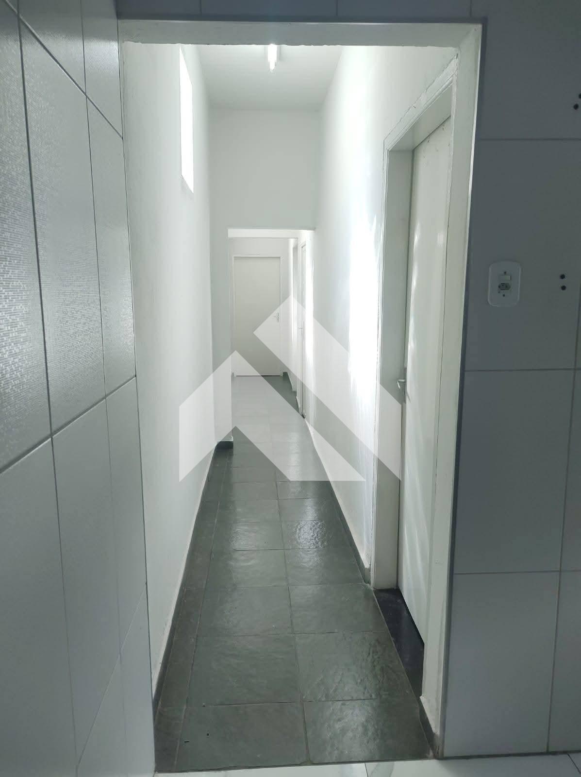 CASA À VENDA BAIRRO CENTRO,SÃO SEBASTIÃO DO PARAÍSO - MG.