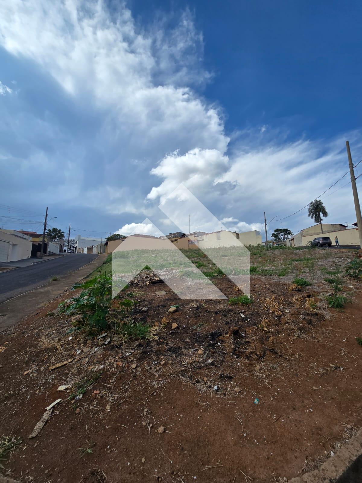 LOTES À VENDA BAIRRO PARQUE DAS ANDORINHAS, SÃO SEBASTIÃO DO P...