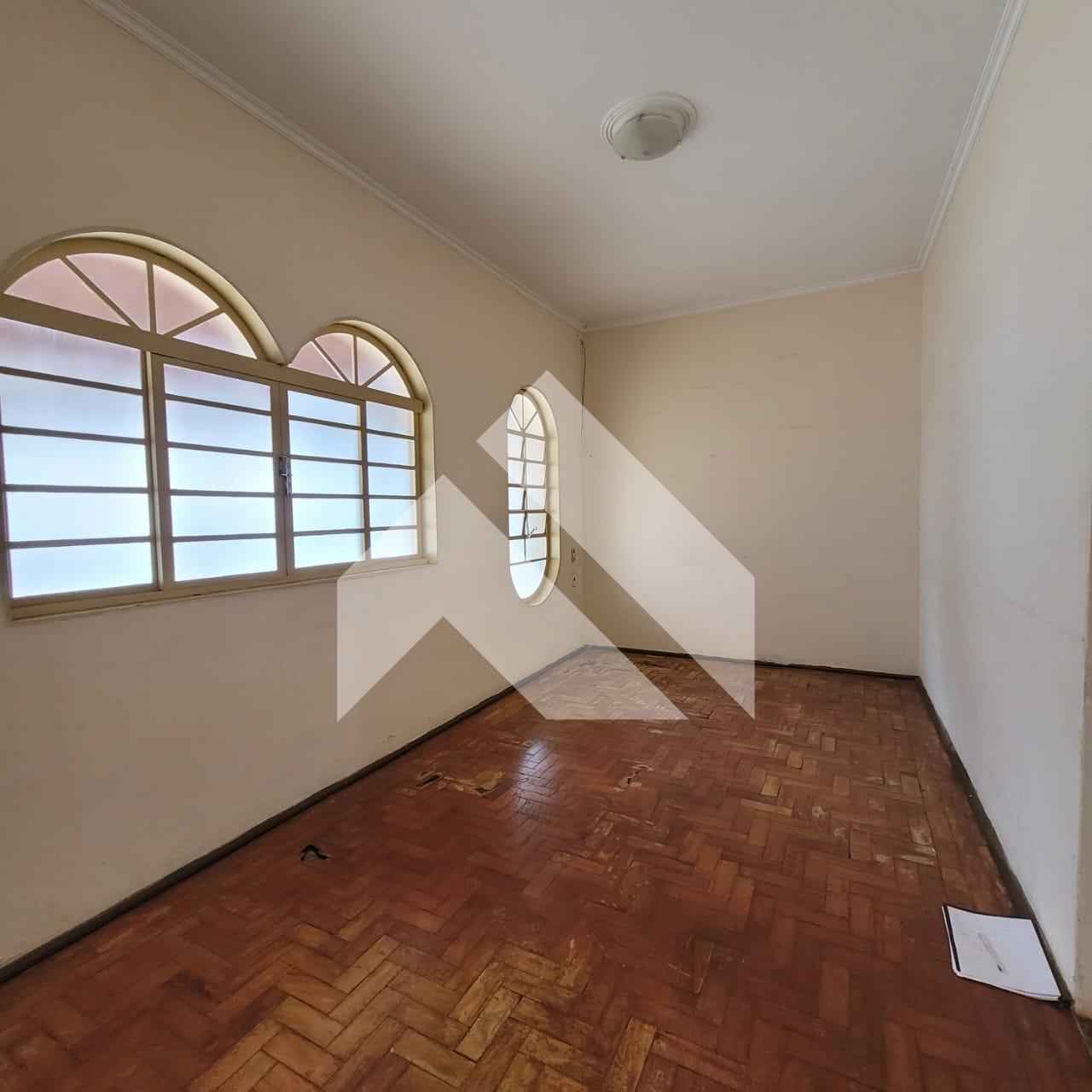 CASA À VENDA BAIRRO JARDIM INDEPENDÊNCIA, SÃO SEBASTIÃO DO PAR...