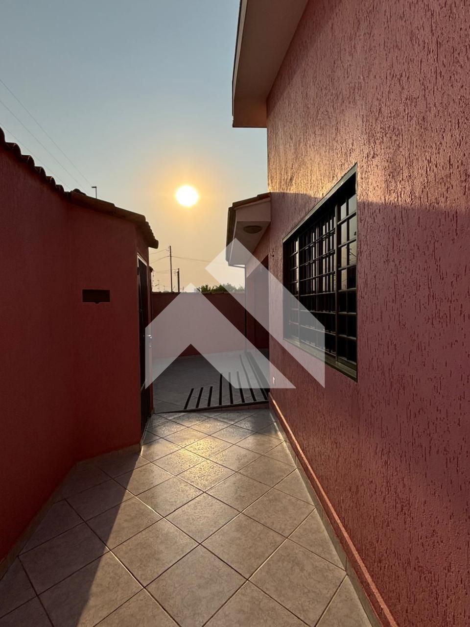 CASA À VENDA BAIRRO LAGOINHA, SÃO SEBASTIÃO DO PARAÍSO - MG