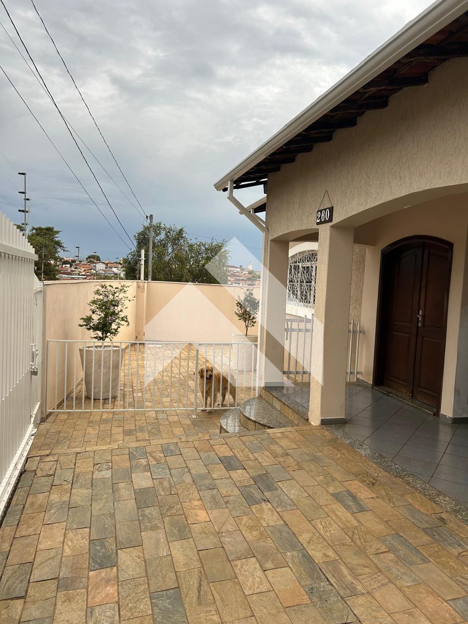 CASA À VENDA BAIRRO JARDIM COOLAPA, SÃO SEBASTIÃO DO PARAÍSO - MG