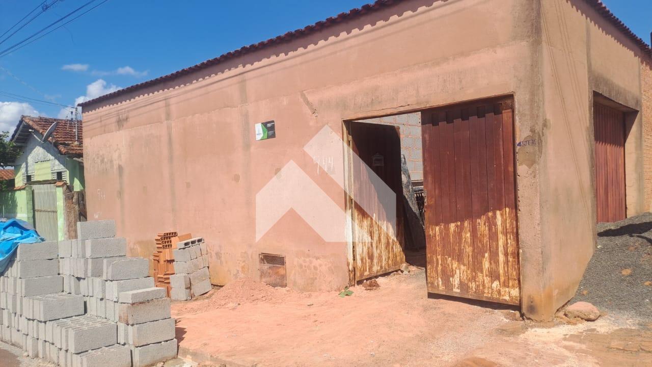 CASA Á VENDA, BAIRRO SÃO JUDAS TADEU, SÃO SEBASTIÃO DO PARAÍSO-MG