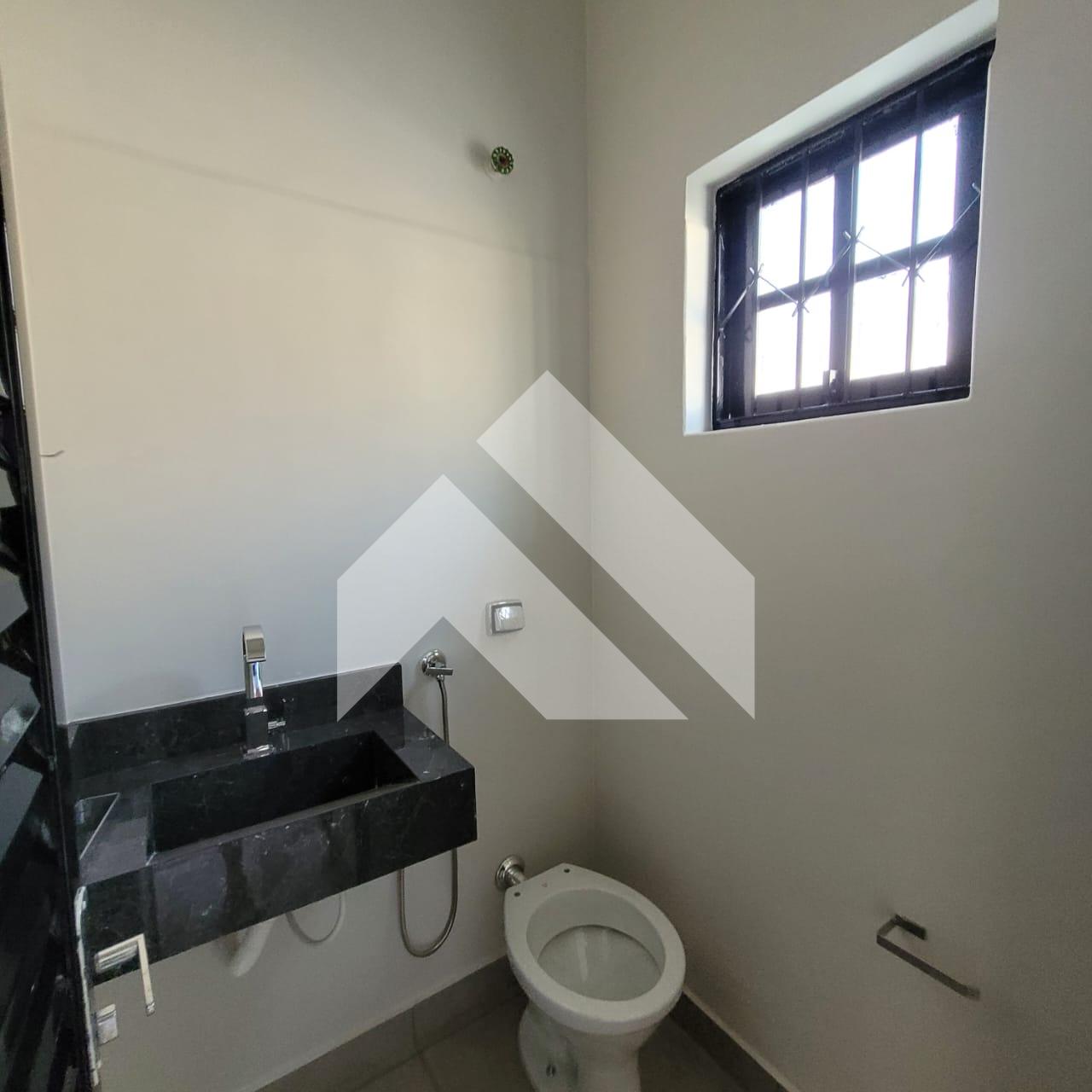 CASA À VENDA BAIRRO CENTRO, SÃO SEBASTIÃO DO PARAÍSO MG