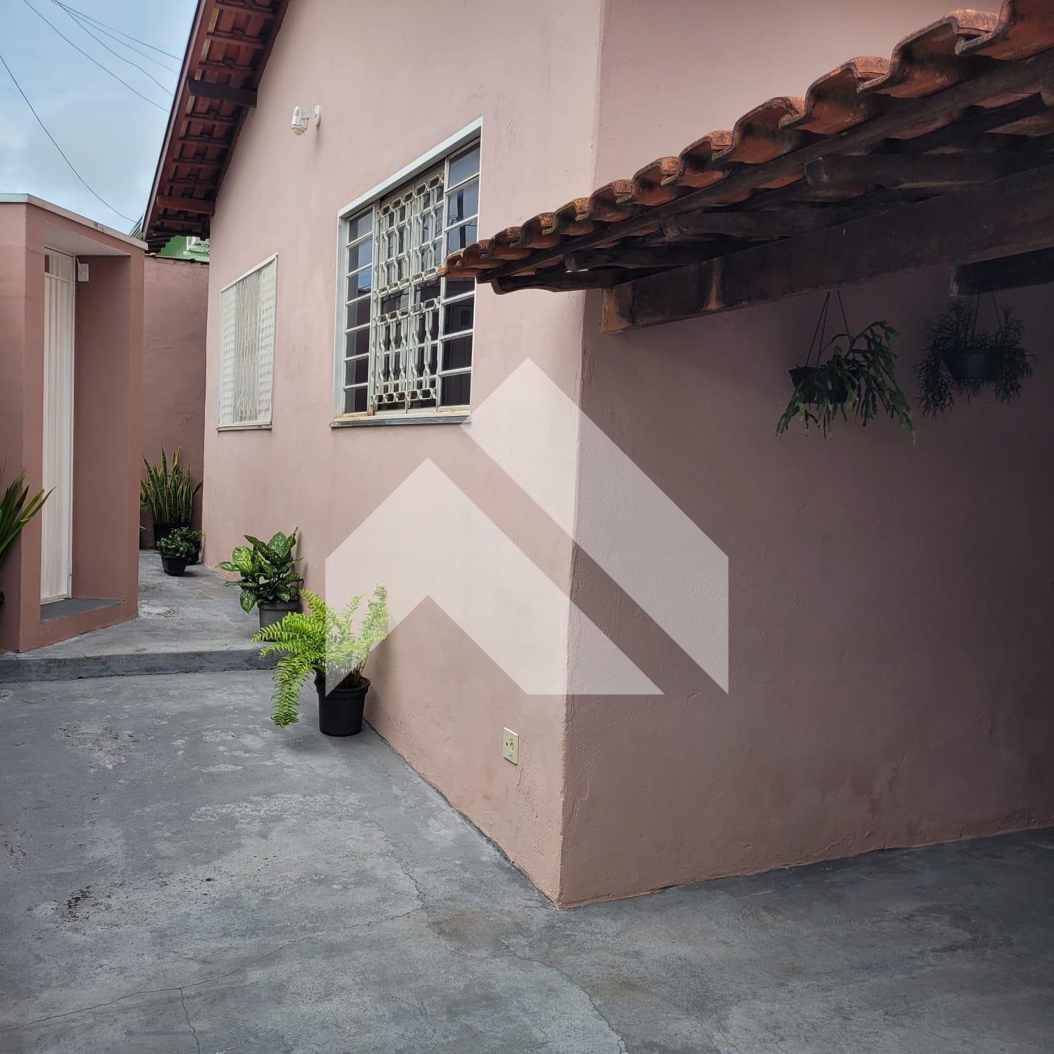 CASA À VENDA BAIRRO VILA SANTA MARIA, SÃO SEBASTIÃO DO PARAÍSO...