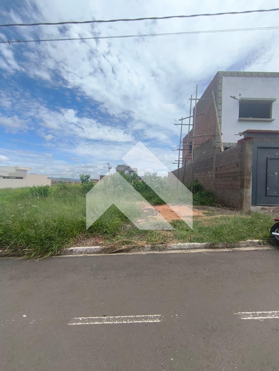 LOTE À VENDA BAIRRO JARDINS DE VERSALHES, SÃO SEBASTIÃO DO PAR...
