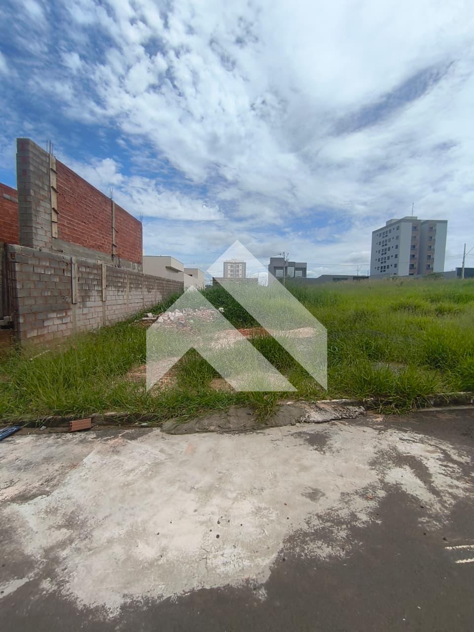 LOTE À VENDA BAIRRO JARDINS DE VERSALHES, SÃO SEBASTIÃO DO PAR...