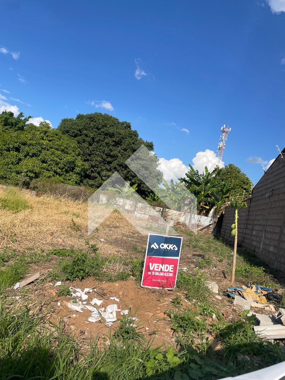 LOTE À VENDA BAIRRO JARDIM CANADÁ, SÃO SEBASTIÃO DO PARAÍSO-MG