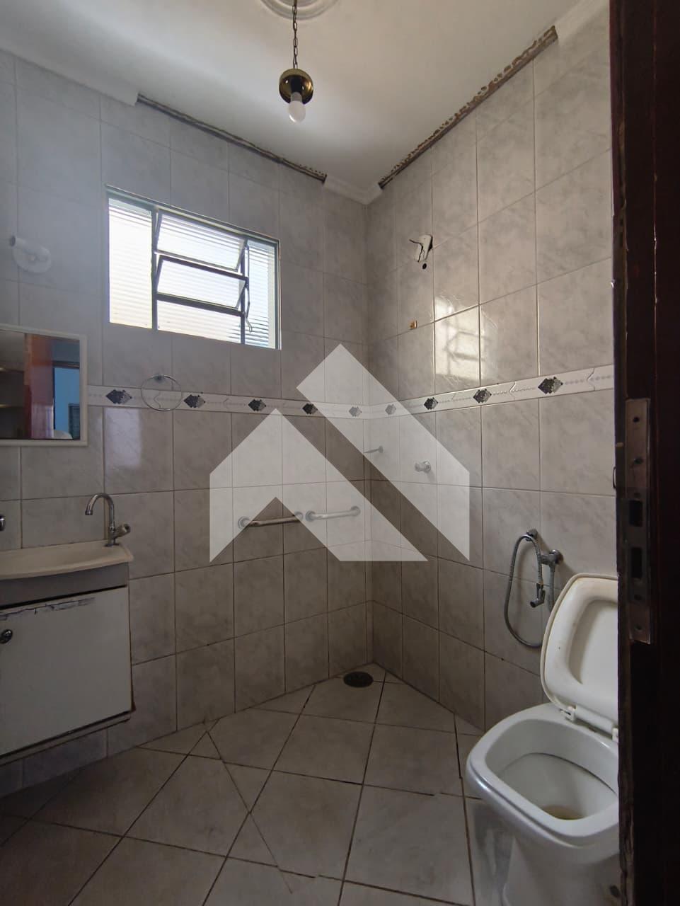 CASA À VENDA BAIRRO JARDIM BERNADETE, SÃO SEBASTIÃO DO PARAÍSO...