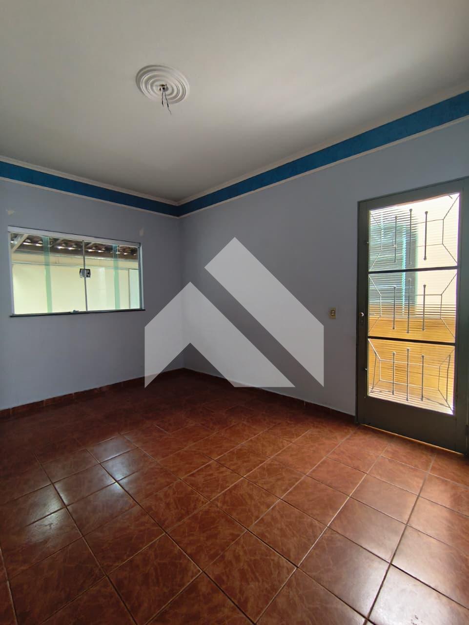 CASA À VENDA BAIRRO JARDIM BERNADETE, SÃO SEBASTIÃO DO PARAÍSO...