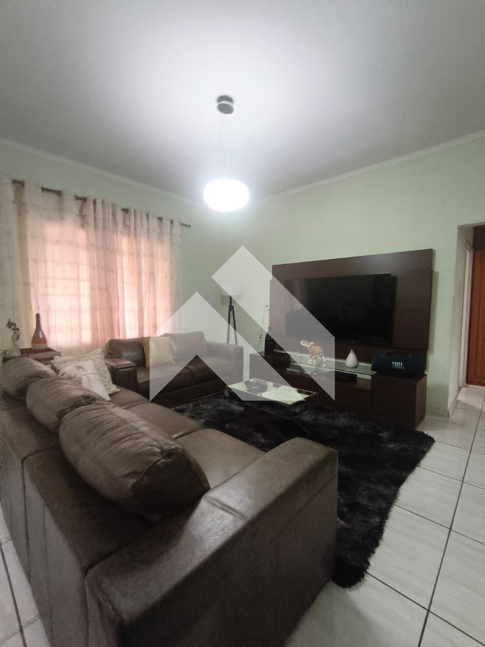 CASA À VENDA BAIRRO CENTRO, SÃO SEBASTIÃO DO PARAÍSO - MG