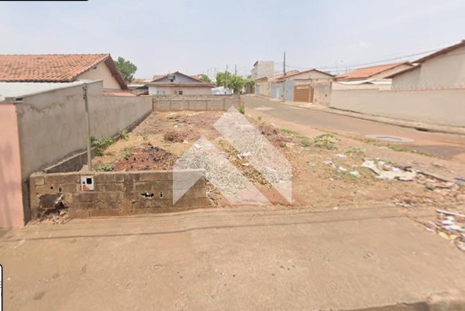 LOTE À VENDA BAIRRO SÃO SEBASTIÃO, SÃO SEBASTIÃO DO PARAÍSO - MG