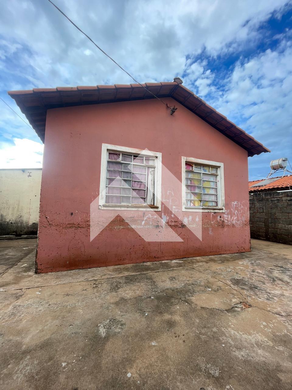 CASA À VENDA BAIRRO SANTA TEREZA, SÃO SEBASTIÃO DO PARAÍSO - MG