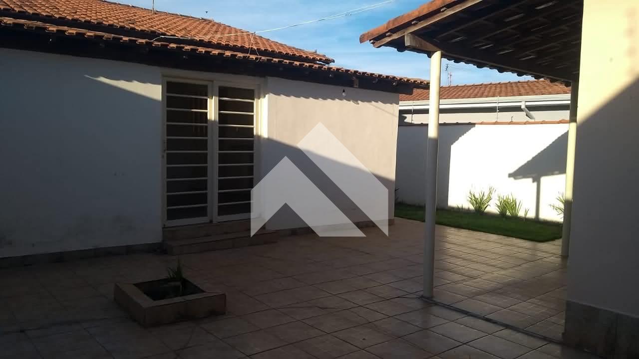 CASA À VENDA BAIRRO JARDIM EUROPA, SÃO SEBASTIÃO DO PARAÍSO-MG