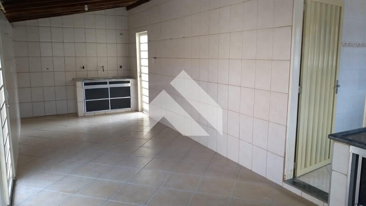 CASA À VENDA BAIRRO JARDIM EUROPA, SÃO SEBASTIÃO DO PARAÍSO-MG