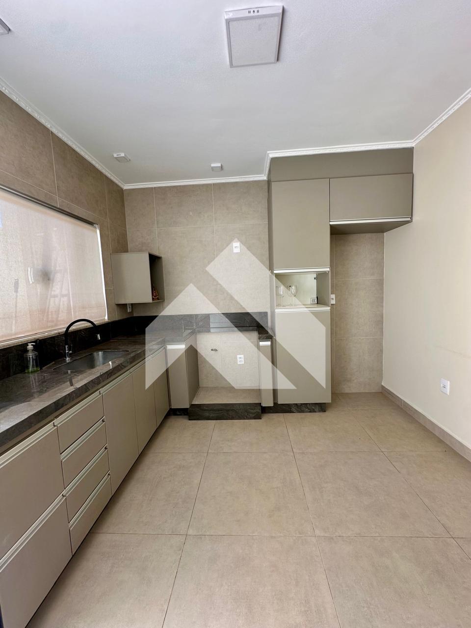 CASA À VENDA BAIRRO  VILLA VERDE, SÃO SEBASTIÃO DO PARAÍSO - MG