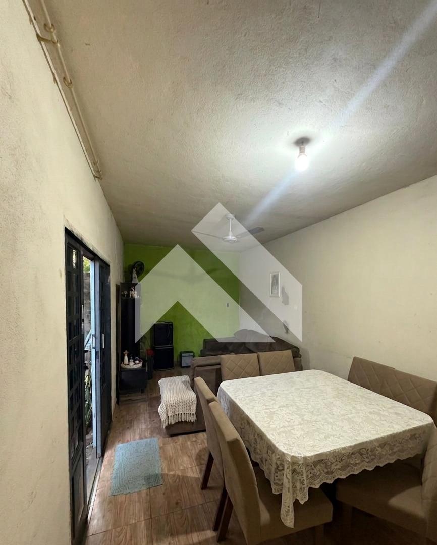 CASA COM 3 QUARTOS NO JARDIM CANADA, SÃO SEBASTIÃO DO PARAÍSO