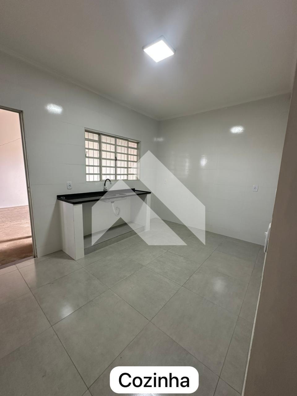 CASA   À VENDA BAIRRO JD. ALVORADA, SÃO SEBASTIÃO DO PARAISO - MG