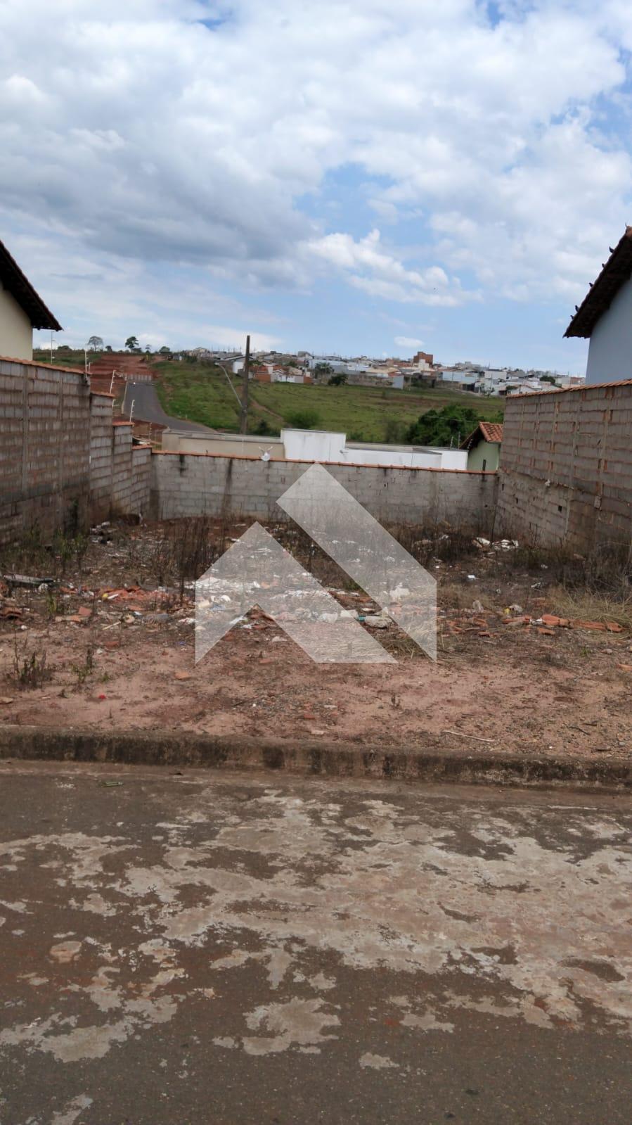 LOTE À VENDA BAIRRO VILLA VERDE SÃO SEBASTIÃO DO PARAÍSO - MG