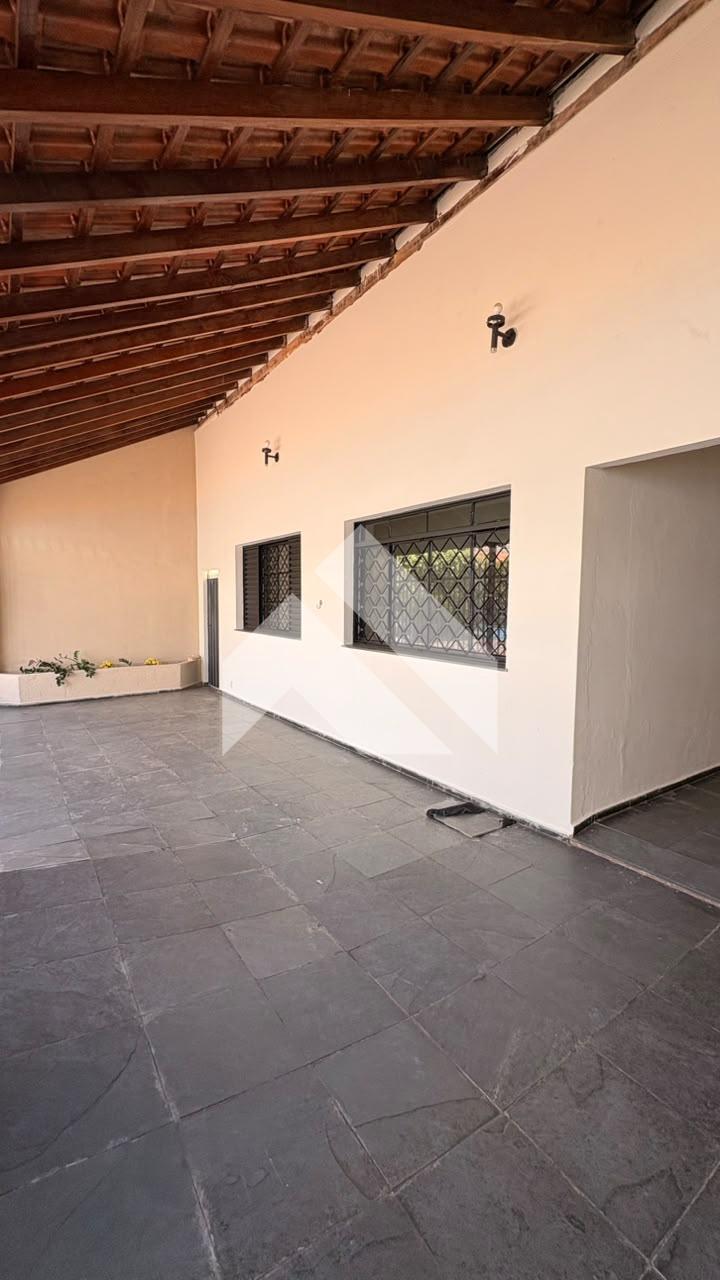 CASA À VENDA BAIRRO MOCOQUINHA, SÃO SEBASTIÃO DO PARAÍSO - MG