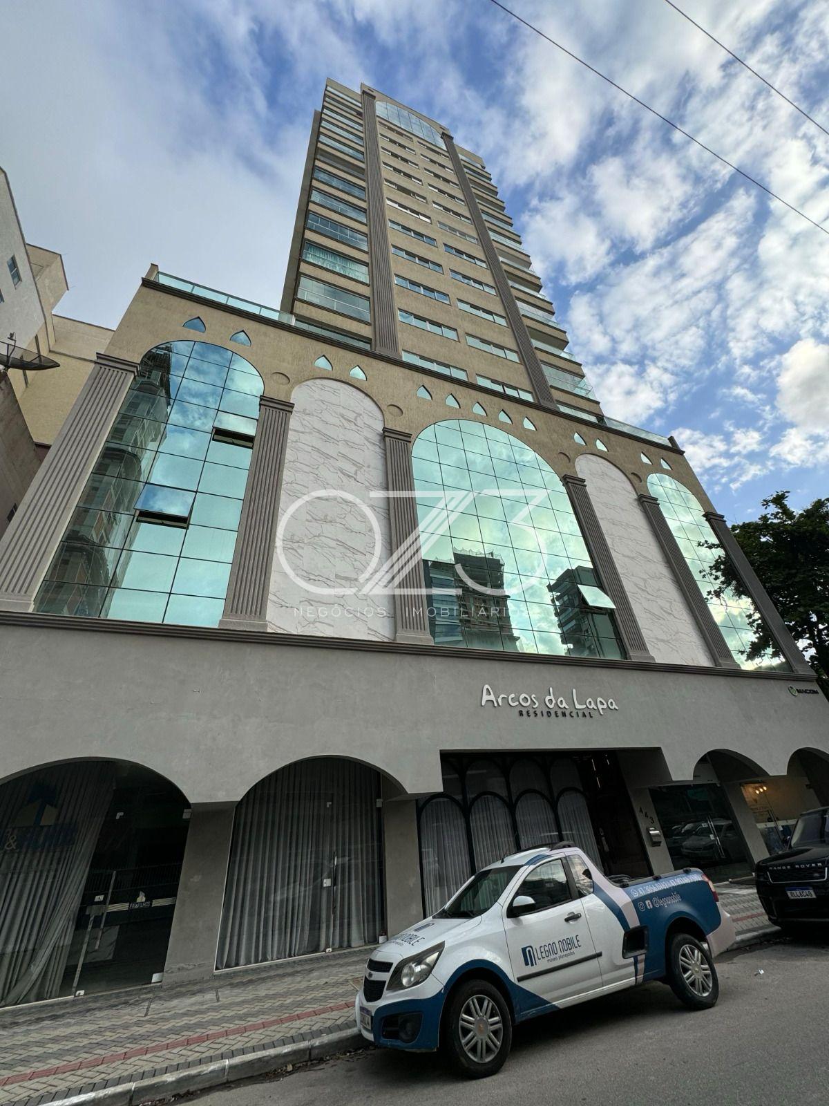 Apartamento com 3 dormitórios à venda, MEIA PRAIA, ITAPEMA - SC
