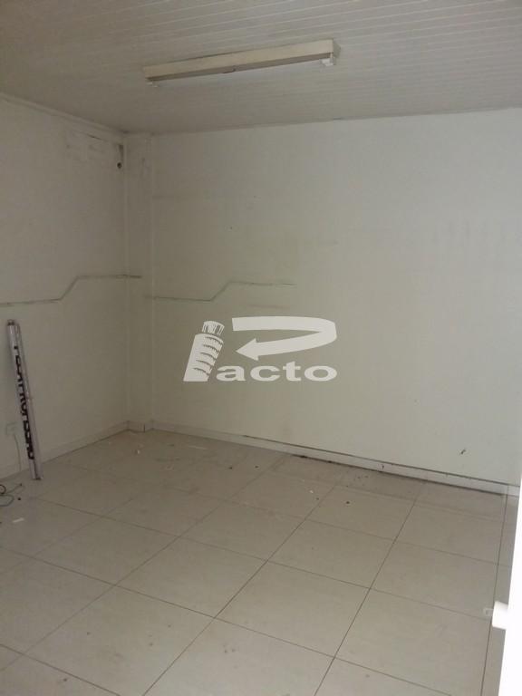 SALA COMERCIAL COM AREA DE 140M 