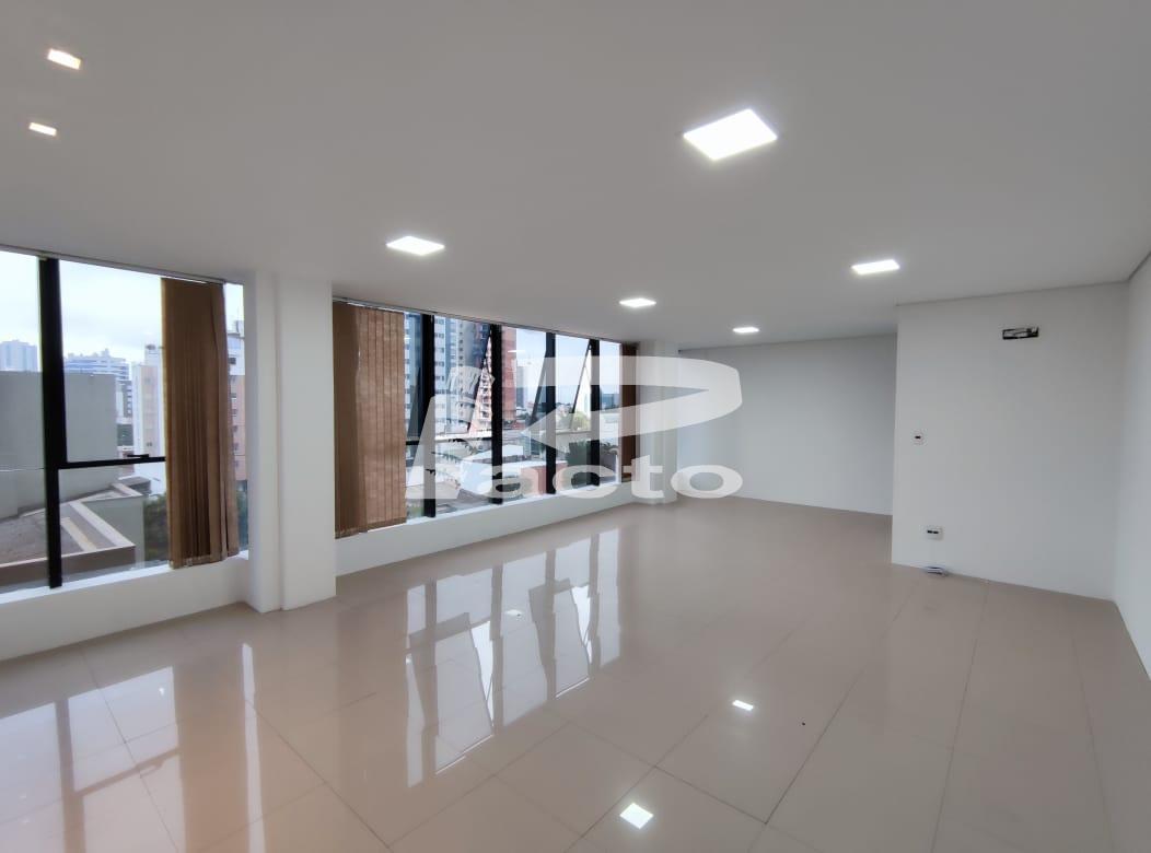 SALA COM ÁREA DE 55M²
