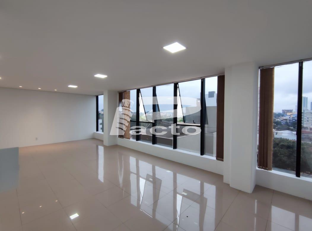 SALA COM ÁREA DE 55M²