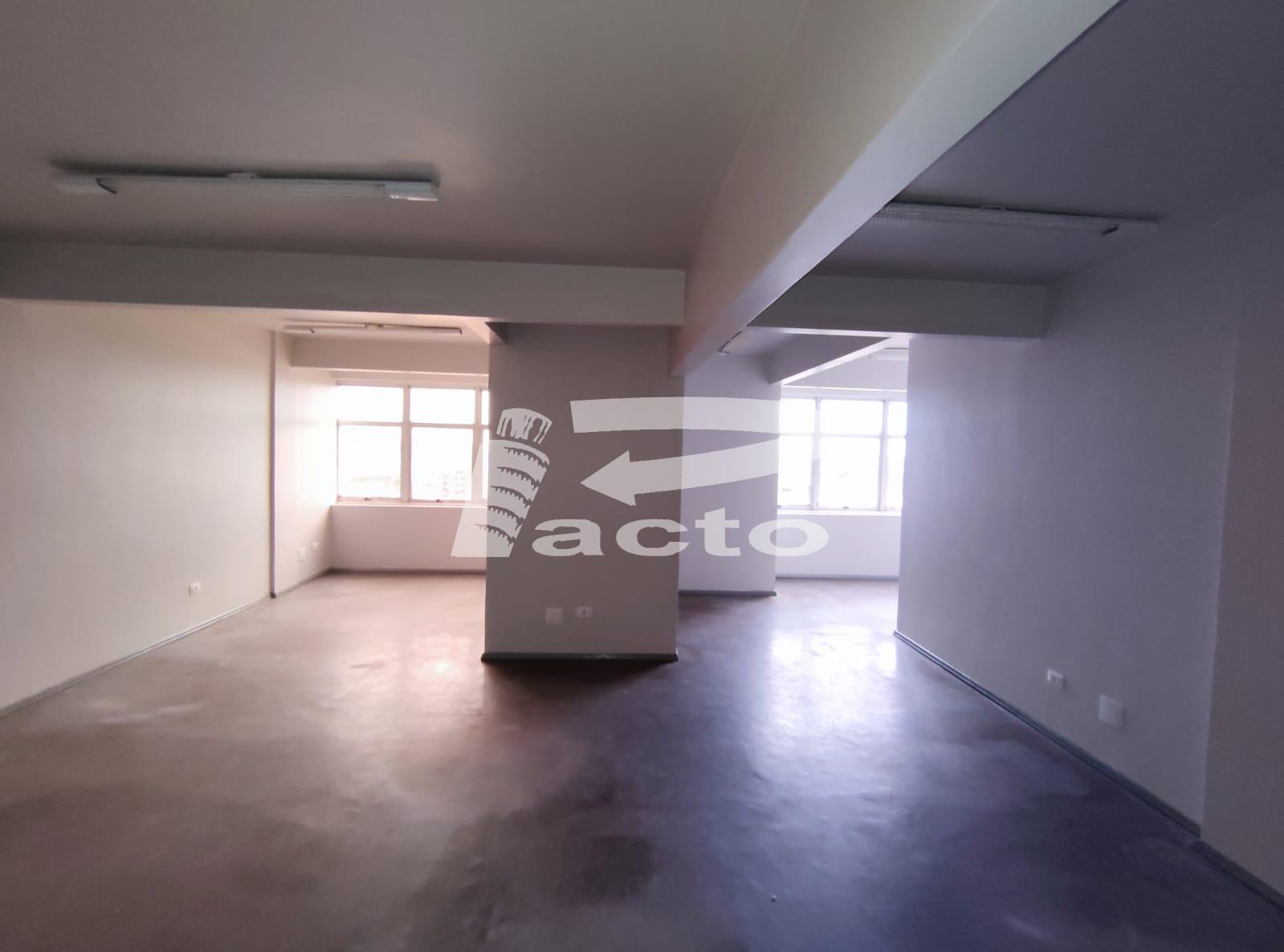 SALA COM ÁREA DE 72m 