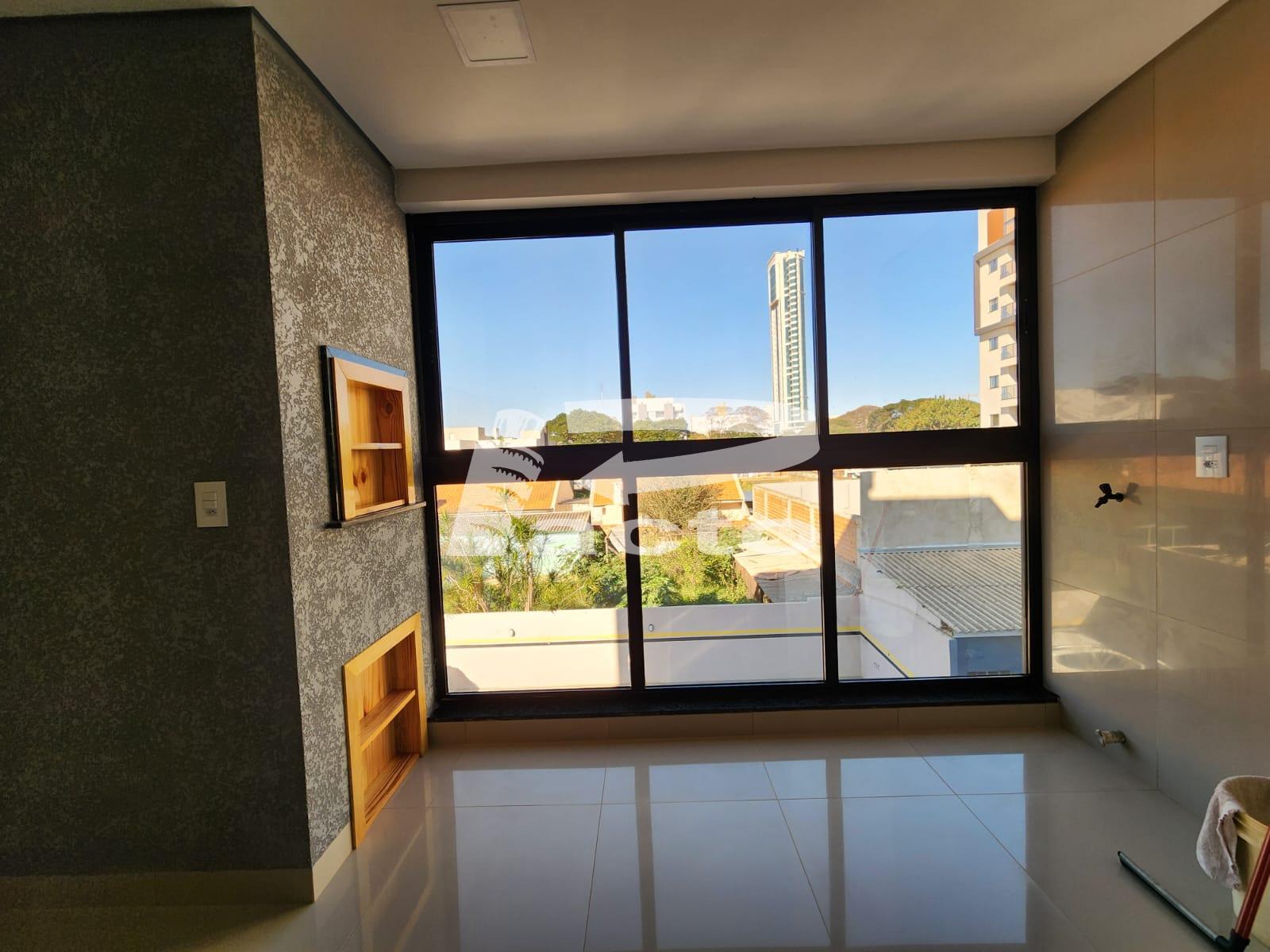 APARTAMENTO COM 02 QUARTOS