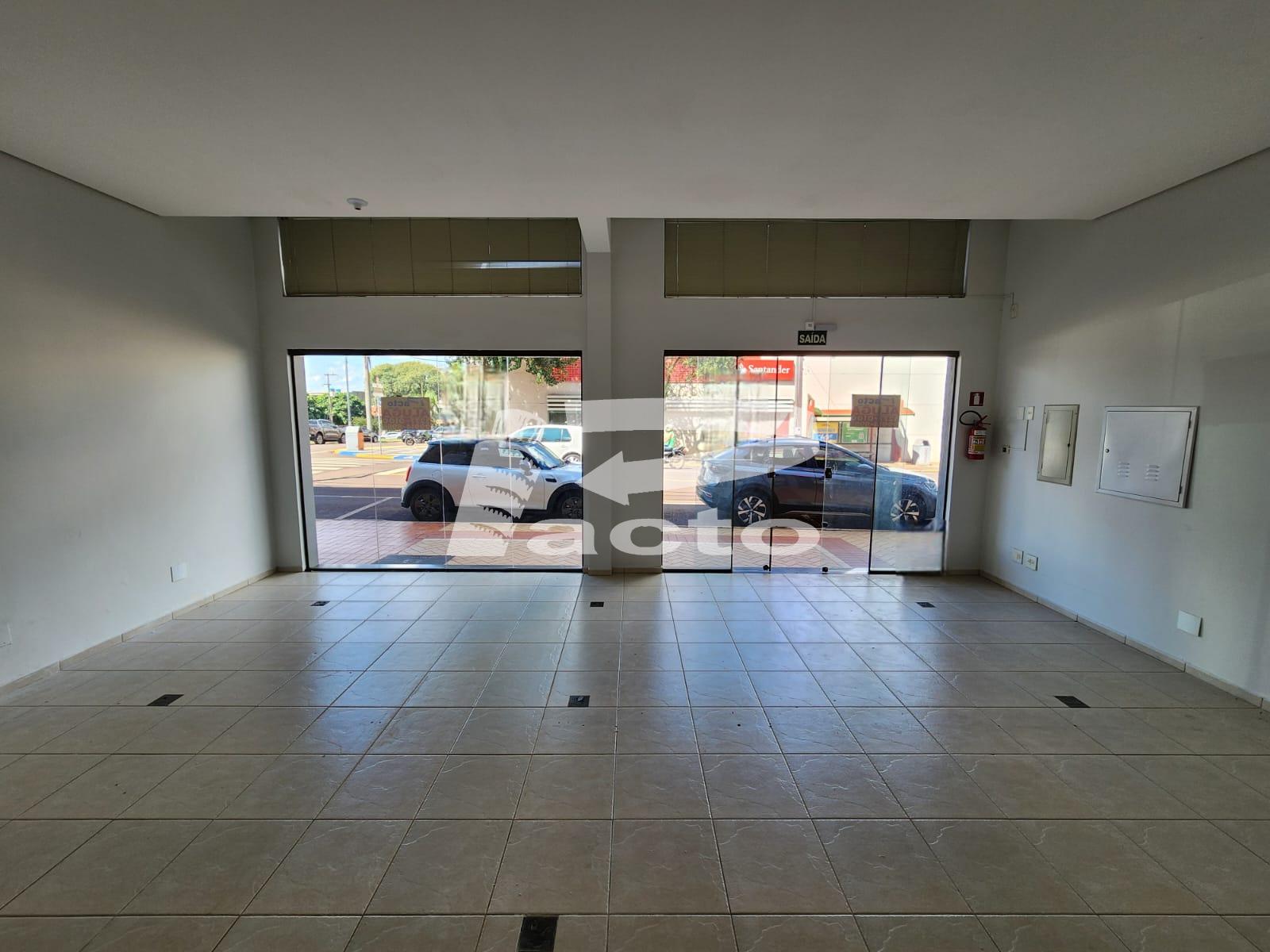 SALA COMERCIAL COM AREA DE 98M