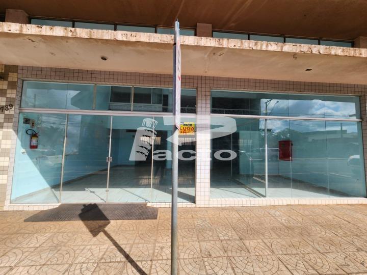 SALA COMERCIAL COM AREA DE 80M