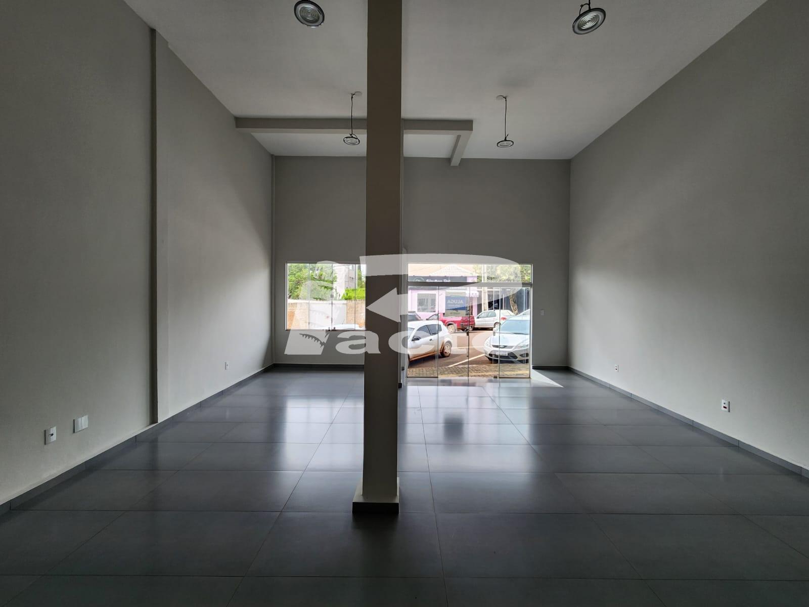 SALA COMERCIAL COM AREA DE 90M