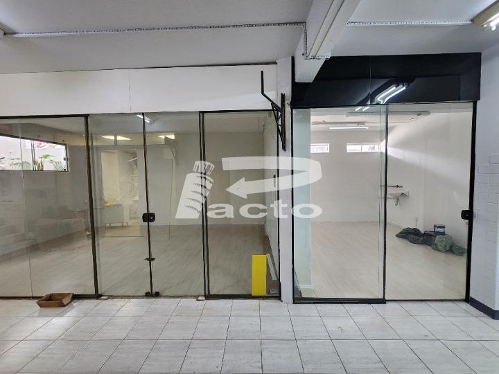 Loja em galeria comercial