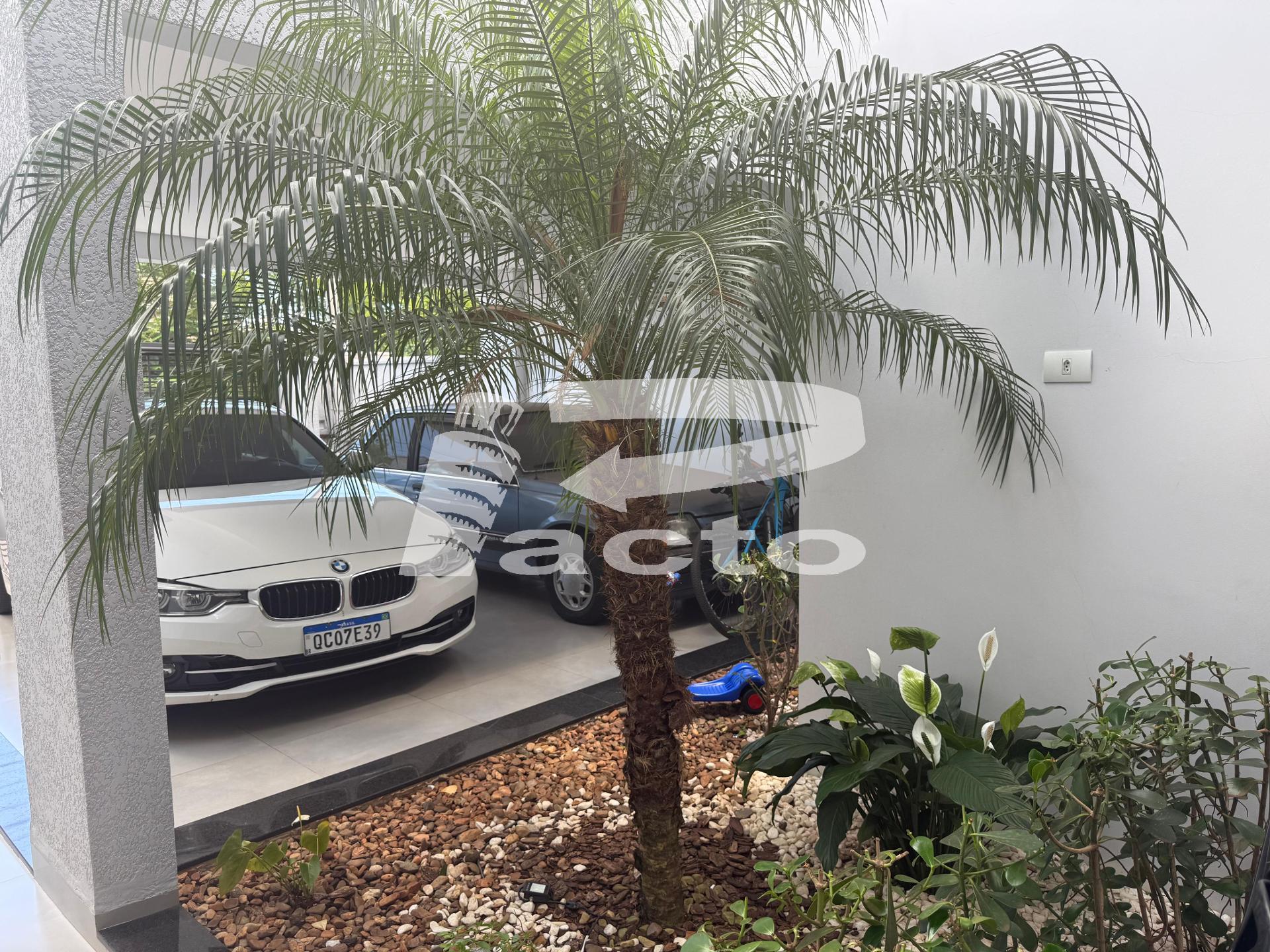 CASA 02 QUARTOS E 01 SUITE