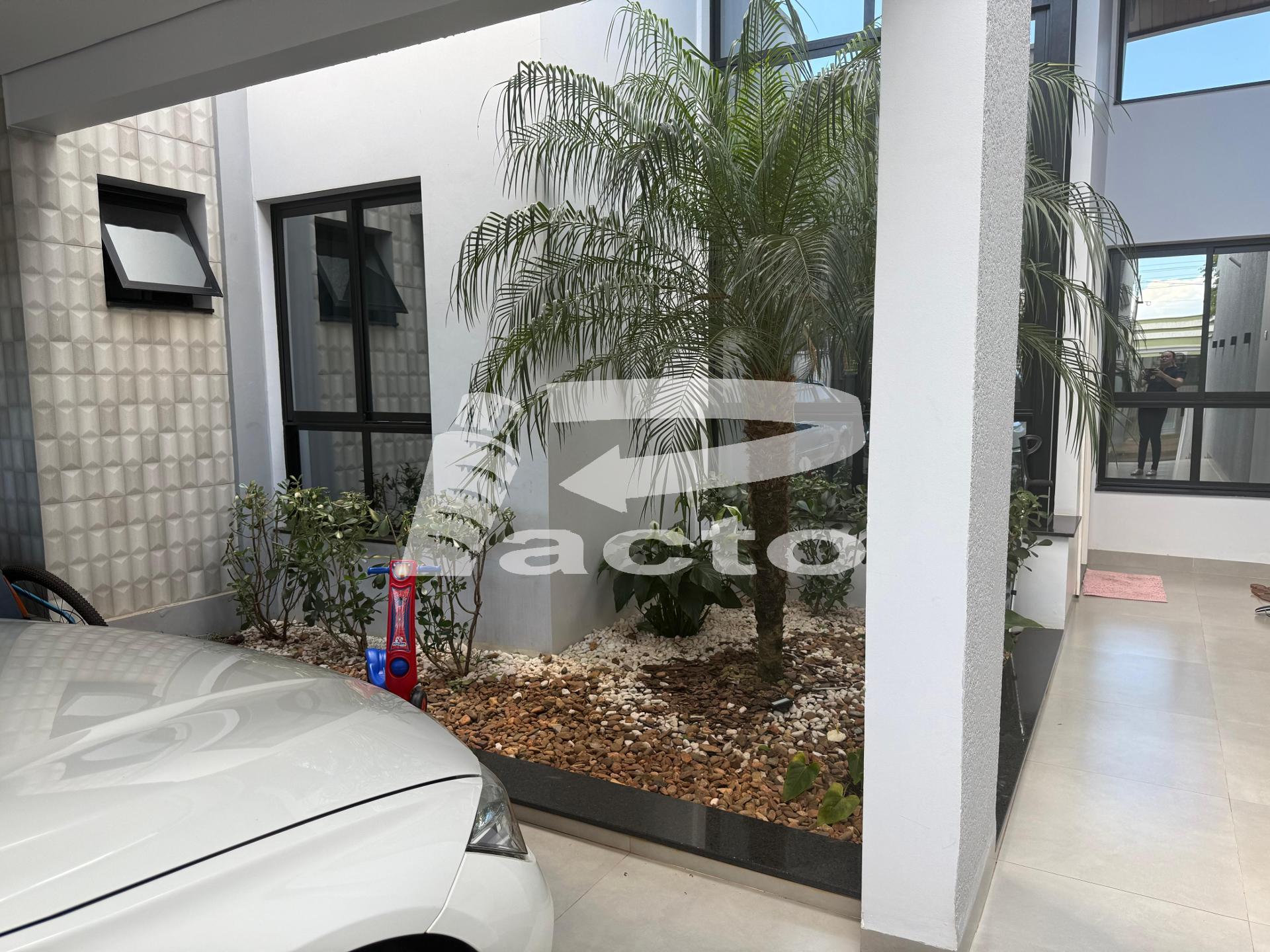 CASA 02 QUARTOS E 01 SUITE