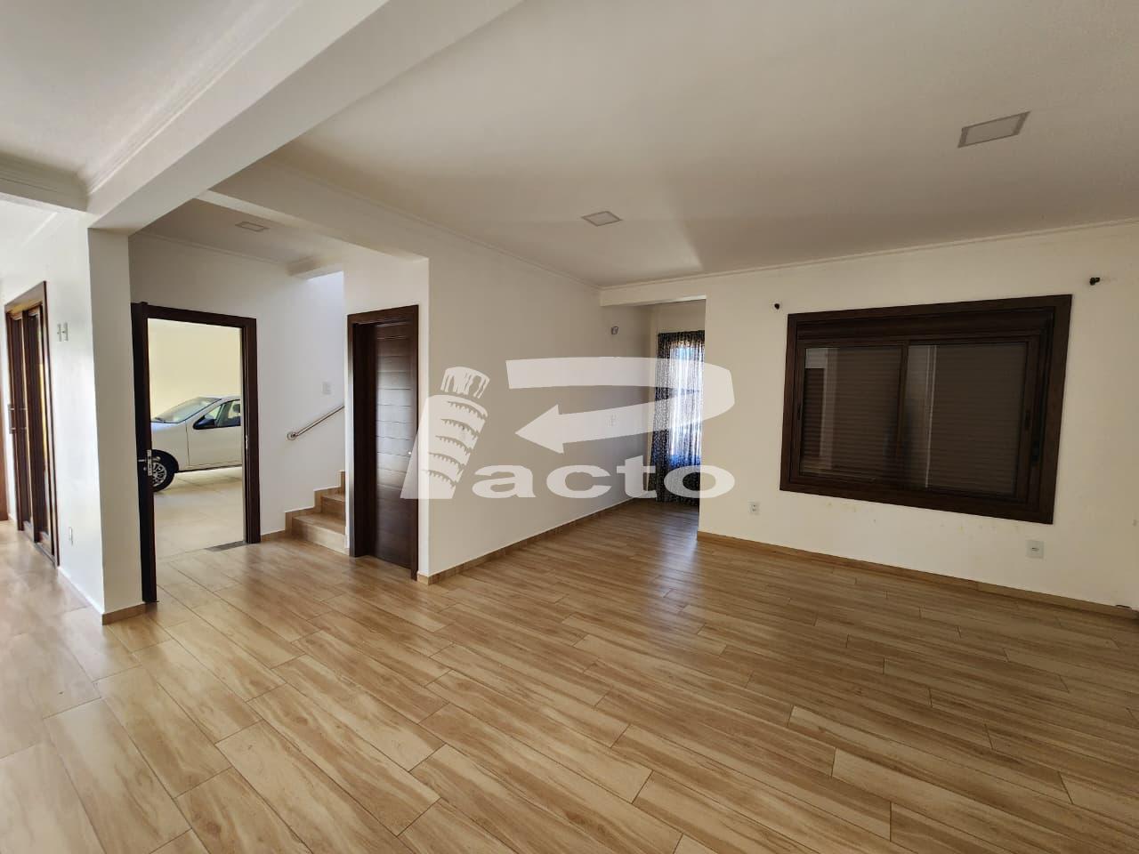 SOBRADO COM 03 SUITES